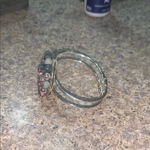 Red and Pink Beaded Bracelet - Picture 3 of 4